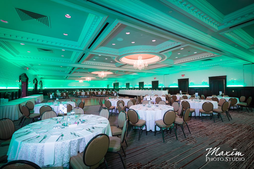 Radisson-Hotel-Cincinnati-Riverfront-Wedding-Covington-KY-6 Radisson-Hotel-Cincinnati-Riverfront-Wedding-Covington-KY-6